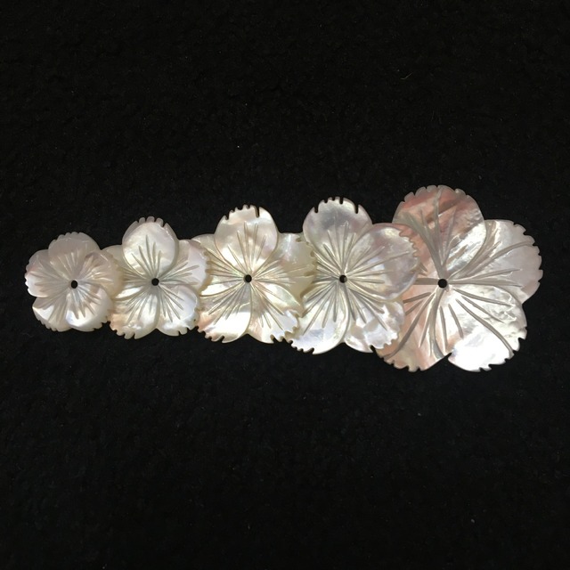 18-33mm Natural White Flower Shape Shell Beads Mother of Pearl DIY Jewelry