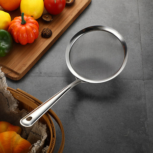 Ensemble de passoires en maille d'acier inoxydable 5 pièces pour la cuisine, pour le jus, le lait de soja, le filtrage d'huile, la pêche à nouilles, la cuillère à fondue - Product Image 4