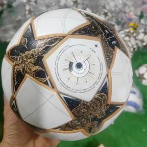 ลูกฟุตบอลคุณภาพสูง หนัง PU เย็บติดด้วยความร้อน สำหรับทีมชาติ ระดับมืออาชีพ ขนาด 5  โลโก้สั่งทำได้ ทนทาน เป็นมิตรกับสิ่งแวดล้อม - Product Image 4