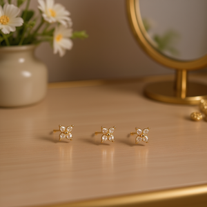 Orecchini a forma di farfalla dorata con zirconi rotondi da 5 mm, gioielli di moda da donna E1399 - Product Image 2