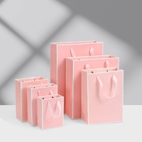 Sacs à provisions en papier de luxe imprimés personnalisés de qualité supérieure Sacs à poignée écologiques pour les magasins de détail haut de gamme