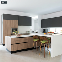 Îlot de cuisine moderne modulaire avec évier, personnalisation complète de la maison, conception gratuite sur mesure