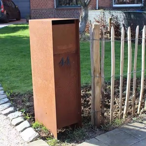 Boîte aux lettres extérieure vintage en acier, grande, autoportante, avec des caractéristiques imperméables, durables et faciles à installer - Product Image 2