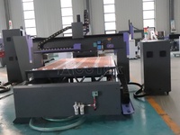 Routeur CNC ATC haute vitesse pour la production de panneaux, d'enseignes et de meubles en bois, MDF, acrylique, PVC et feuilles minces en aluminium composite