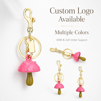 Porte-clés créatif en forme de champignon coloré, mignon, en résine, pour sac, pendentif, charme, décoration pour voiture, sac à dos, sac à main, téléphone