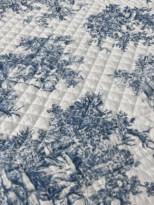 PANDA HOME Alfombra Seccional Acolchada Clásica Azul y Blanca, con Diseño Floral Vintage, de Tela de Algodón Fresca, Antideslizante, Antiestática y Lavable - Product Image 4