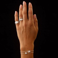 Bracelet à breloques Gemnel en argent sterling plaqué or avec zircon, diamant et opale