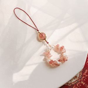 Breloque de téléphone en quartz fraise recommandée par les designers, pendentif en cristal rose, mini ornement mignon pour femme - Product Image 2