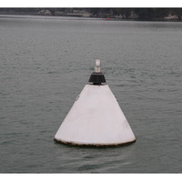 Bouée de navigation en LLDPE avec canal en mousse EPS, conception anti-collision pour la navigation maritime en haute mer, résistante aux UV