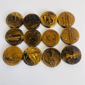 All'ingrosso all'ingrosso <span class=keywords><strong>cristallo</strong></span> <span class=keywords><strong>di</strong></span> alta qualità intaglio 12 <span class=keywords><strong>cristallo</strong></span> zodiacale animale giallo <span class=keywords><strong>occhio</strong></span> <span class=keywords><strong>di</strong></span> <span class=keywords><strong>tigre</strong></span> 12 zodiaco - Product Image 2