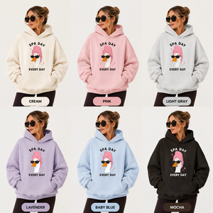 Sweat à capuche graphique pour femme, coupe oversize, épaules tombantes, en coton et polyester molletonné, décontracté, pour tous les jours, certifié OEKO-TEX - Product Image 4