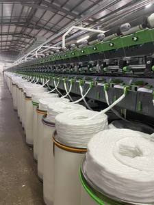 Fil recyclé Open End de haute qualité 2000 kg en mélange polyester-coton pour le tricotage de gants, Vietnam Ne 6s/1-Ne 10s/1 - Product Image 6