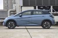 Auto Eléctrico BYD Dolphin Chino Económico, Automático, 2024-2026, 5 Puertas, 5 Asientos, Autonomía de 520 KM, Motor de 150-200kW, Batería de 50-70kWh, Carga Rápida