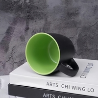 Mug à café en céramique 11 oz, intérieur coloré, extérieur noir mat, avec impression personnalisée, 2026