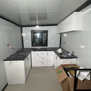 Rumah kecil prefabrikasi Modern siap dikirim dengan kamar mandi dan dapur rumah Modular rumah Panel kayu rumah