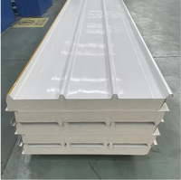 Panneau composite isolé en PU léger pour la construction préfabriquée et les bâtiments en acier