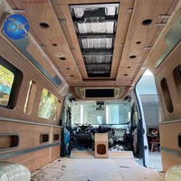 Kit de mise à niveau complet de l'intérieur du Hiace de luxe Dingkong, pièces en bois, sièges, cloison, installation sur site |   Fabricant OEM sur mesure