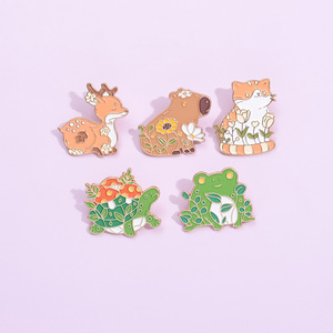 Vente en gros de fleurs mignonnes de wapiti champignons tortue cochon d'inde chat grenouille métal dessin animé émail dur doux épinglette - Product Image 1