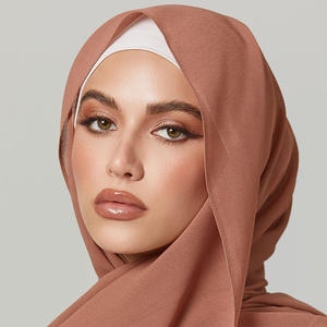 Vente en gros 100% polyester mousseline de soie hijab écharpe couleur et taille personnalisées séchage rapide pour la vie quotidienne et département musulman - Product Image 2