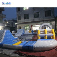 Parc aquatique gonflable géant en PVC de 0,9 mm, parcours d'obstacles aquatiques commercial pour les centres aquatiques