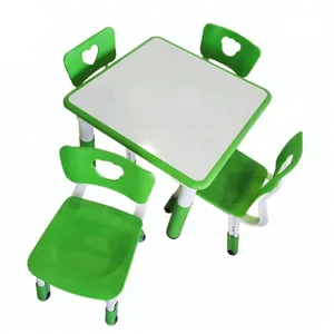 4 koltuk yeşil plastik anaokulu derslik sırası ve sandalye kreş mobilyaları
