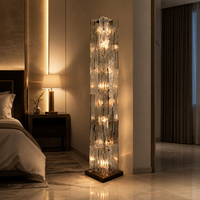 JYLIGHTING Moderne Längliche Schwarze Menschenfigur aus Harz mit Leuchtender Wolkenball-Form Wohnzimmer-Deko Stehlampe