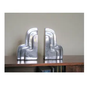 Livres de bureau en Aluminium massif, disponible en argent et métal - Product Image 1