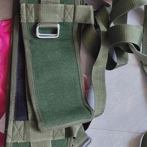 Ceinture de fixation lombaire en toile verte avec suspension de poids, dispositif de chute de brique pour barre horizontale, pour étirer la taille, les jambes et le bassin - Product Image 4