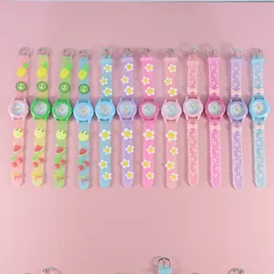 <span class=keywords><strong>Orologio</strong></span> al quarzo rotondo per bambini carino con motivo a cartone animato <span class=keywords><strong>orologio</strong></span> da ragazza con cinturino in diamante a stella unicorno - Product Image 4