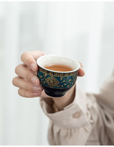 Macchina da tè portatile <span class=keywords><strong>in</strong></span> <span class=keywords><strong>ceramica</strong></span> Kung Fu Design moderno rotazione automatica una pentola quattro tazze include manico laterale per set da tè caffè - Product Image 4