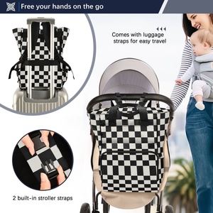 Bolsa de Pañales de Alta Calidad con Estampado Personalizado a Cuadros Blancos y Negros, Mochila de Maternidad para Pañales de Bebé - Product Image 4