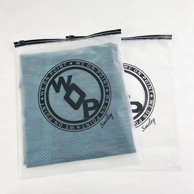 Tas plastik kantong garmen PE Frosted cetak kustom untuk tas kemasan pakaian MOQ rendah
