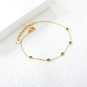 Pulsera de Esmeralda en Forma de Lágrima con Cadena de Oro y Engaste de Bisel, Joyería para Uso Diario de Mujer - Product Image 3