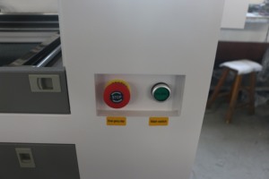 เครื่องแกะสลัก3D เลเซอร์ reci 80W 400*600mm พร้อม S & A CW3000ชิลเลอร์เตียงรังผึ้งรางนำทางเชิงเส้นปั๊มอากาศเซ็นเซอร์น้ำ - Product Image 3