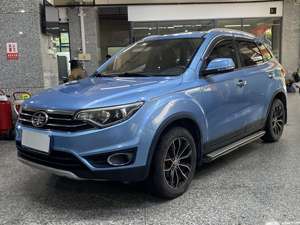 Voitures à l'exportation vers l'Algérie FAW Jilin à vendre Nouvelle <span class=keywords><strong>voiture</strong></span> Sirius R7 Style allemand SUV économique FAW Sirius R7 2024 2026 - Product Image 2