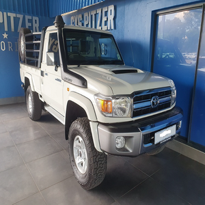 Pour Hilux 4x4 Pickup d'occasion, essence, électrique, boîte de vitesses automatique, conduite à gauche, meilleur siège en cuir foncé B90, toit métallique, toit ouvrant R21 - Product Image 1