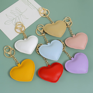 Porte-clés en cuir en forme de cœur de couleur bonbon, pendentif en forme de cœur, petits accessoires, vente chaude - Product Image 3
