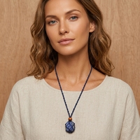 Collier bohème en cordon ciré avec pochette réglable en macramé de chanvre pour pendentif en pierre gemme, cristal, quartz ou pierre brute