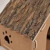 Villa para Gatos de Una Sola Capa, sin Herramientas, con Diseño de Huellas de Patas y Ventanas Recortadas, en Color Corteza de Roble Natural, 640 x 380 x 400 mm