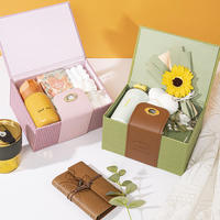 Boîte cadeau élégante avec logo en relief, style sac à main portable, avec option de poignée en bois, pour chocolat, vin, cosmétiques, cadeau de fête