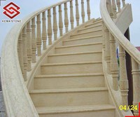 Escaliers de granit de pierre noire jaune naturelle bon marché chinois