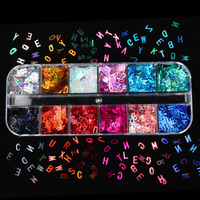 Fluorescence holographique brillante lueur dans la couleur sombre papillon coeur étoile à cinq branches anglais lettre forme Nail Art paillettes