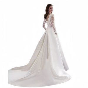 Abito da sposa taglie forti |   Abito da Sposa Leggero in Pizzo Francese |   Abito da sposa da spiaggia per matrimonio all'improvviso con strascico - Product Image 3