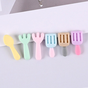 CHENXI Mini charms et cabochons en résine à dos plat, modèle rond, motif dessin animé fourchette et cuillère, pour slime et artisanat fait main - Product Image 2