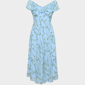 เดรสสีฟ้าอ่อนพิมพ์ลายดอกไม้แบบเปิดไหล่ กระโปรงลำลองชายระบายทรงเอไลน์ ความยาวปานกลาง เหมาะสำหรับงานแต่งงาน วันหยุดพักผ่อน หรือใส่ไปงานเลี้ยงฤดูร้อน - Product Image 1