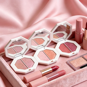 พาเลทบลัชออนไฮไลท์เตอร์สองสีแบบขายส่ง ของแท้ ชิมเมอร์ แมตต์ ติดทนนาน แป้งอัดแข็งสำหรับปัดแก้ม - Product Image 3