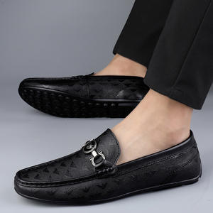 รองเท้าลำลองสำหรับผู้ชายฤดูร้อนรองเท้าแบบสวมบนทำจากหนังวัวระบายอากาศได้พื้นรองเท้านุ่มใส่ได้ทุกวัน - Product Image 3