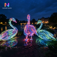 Sculpture lumineuse en forme de cygne 3D à changement de couleur NUOWEI GLOW pour décorations de Noël et de parcs à thème en extérieur