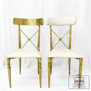 Mesas y sillas doradas de acero inoxidable para alquiler de fiestas con diseño trasero X de lujo para eventos de boda