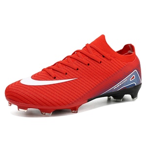 Chaussures <span class=keywords><strong>de</strong></span> football à coupe sans couture avec tige synthétique et semelle extérieure en caoutchouc, disponibles en version basse avec crampons AG/TF, unisexe, adaptées à l'entraînement sur gazon synthétique. - Product Image 5